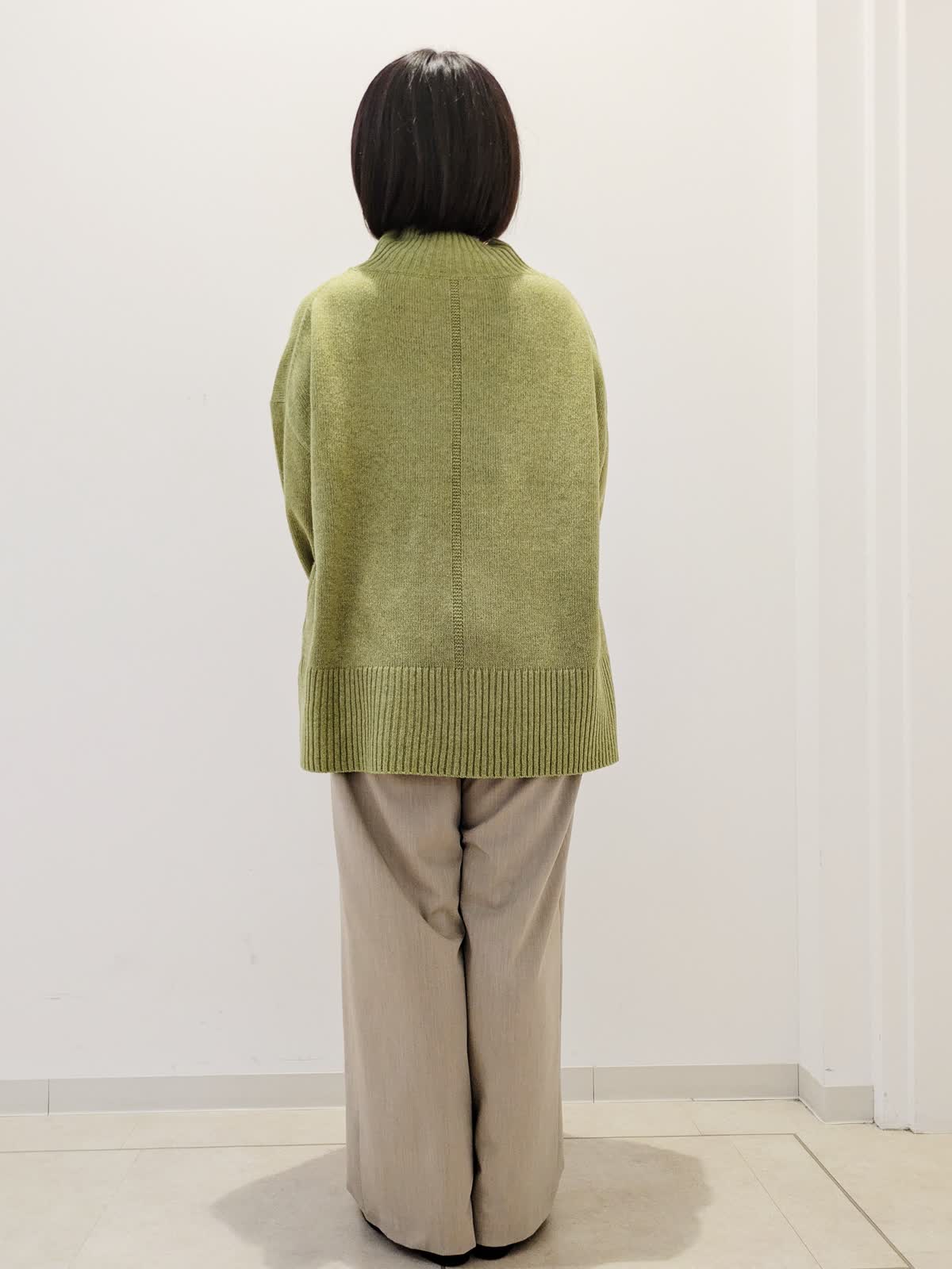 やまちゃん様　参考用 Le Soukのニットを使った岡山天満屋7-IDconcept.のスタッフ