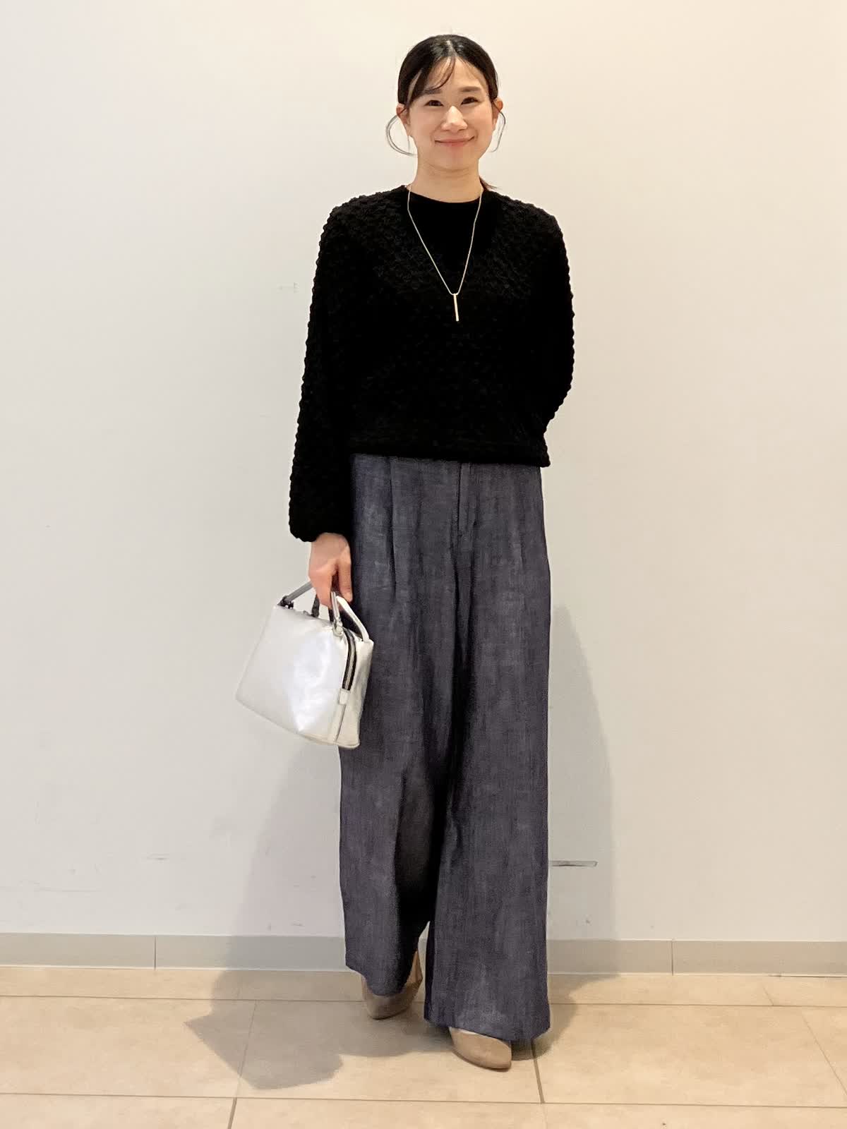 Le Soukのニットを使った岡山天満屋7-IDconcept.のスタッフ