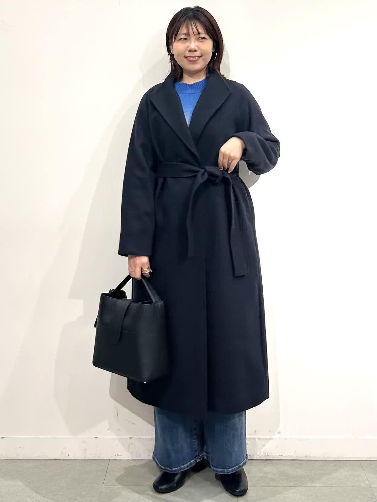 INEDのコートを使った那覇メインプレイスI.T.'S.internationalの