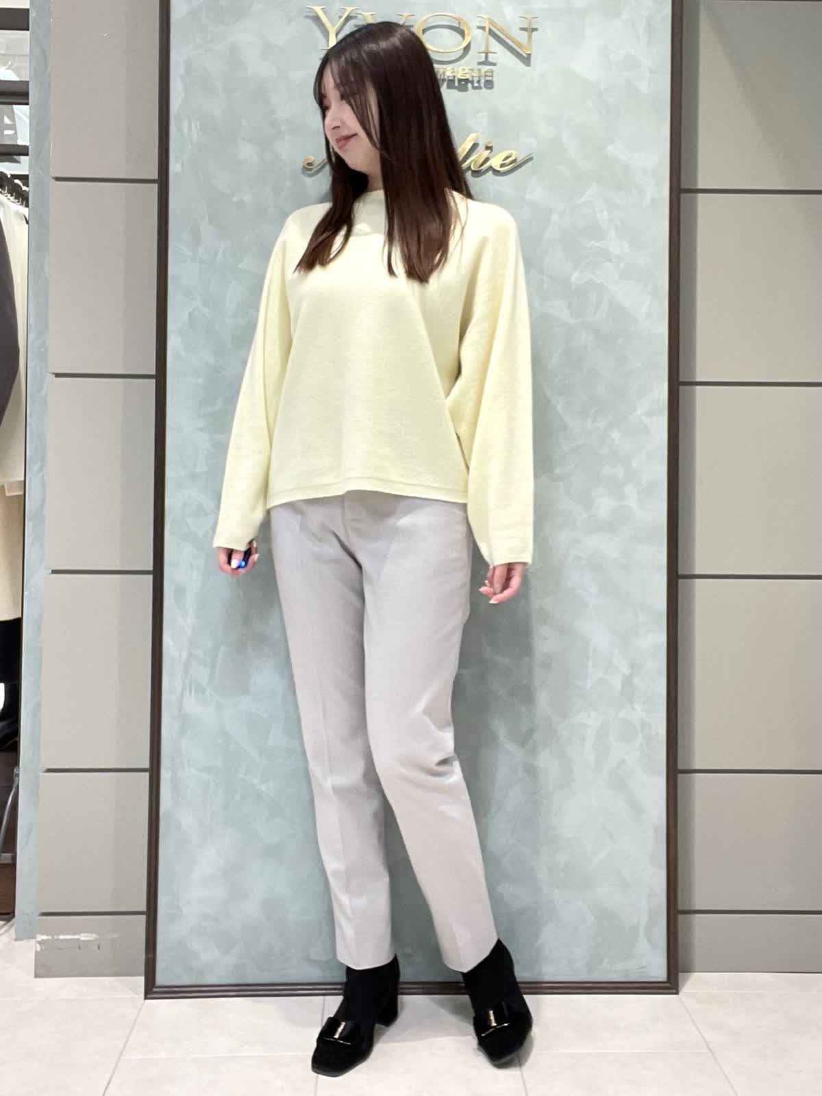 INEDのコートを使った札幌丸井今井SUPERIOR CLOSETのスタッフ