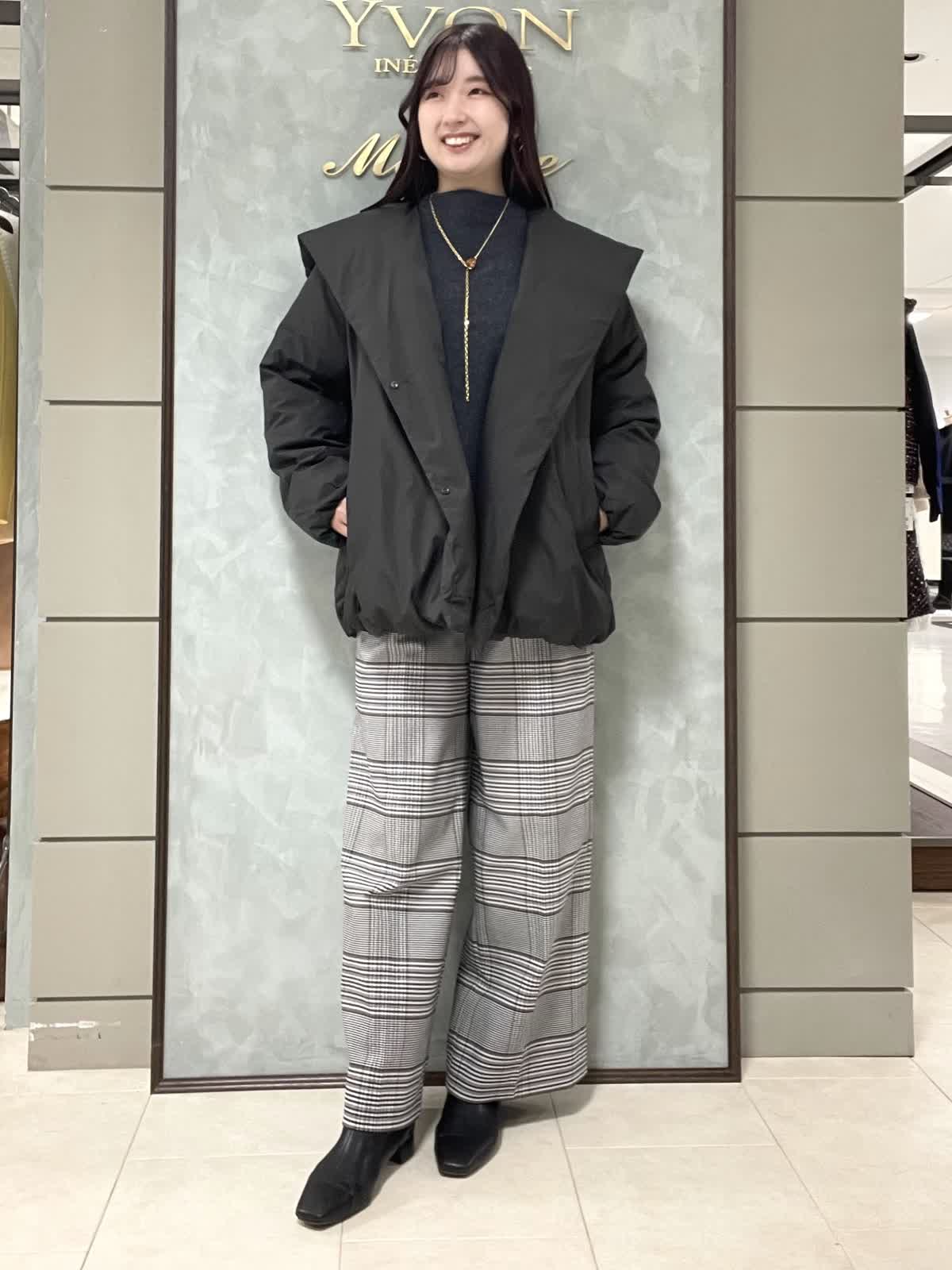 INEDのコートを使った札幌丸井今井SUPERIOR CLOSETのスタッフ