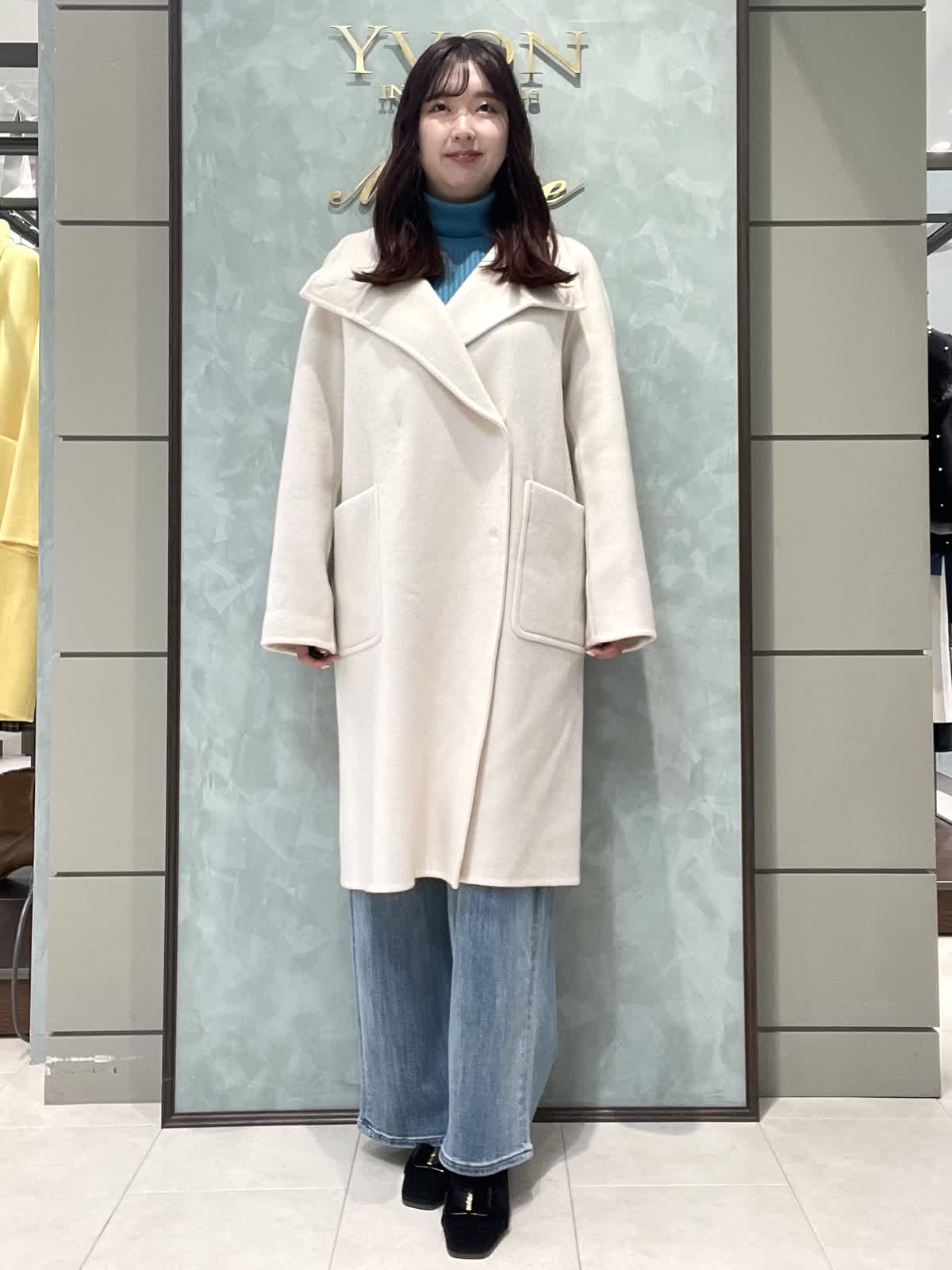 INEDのコートを使った札幌丸井今井SUPERIOR CLOSETのスタッフ