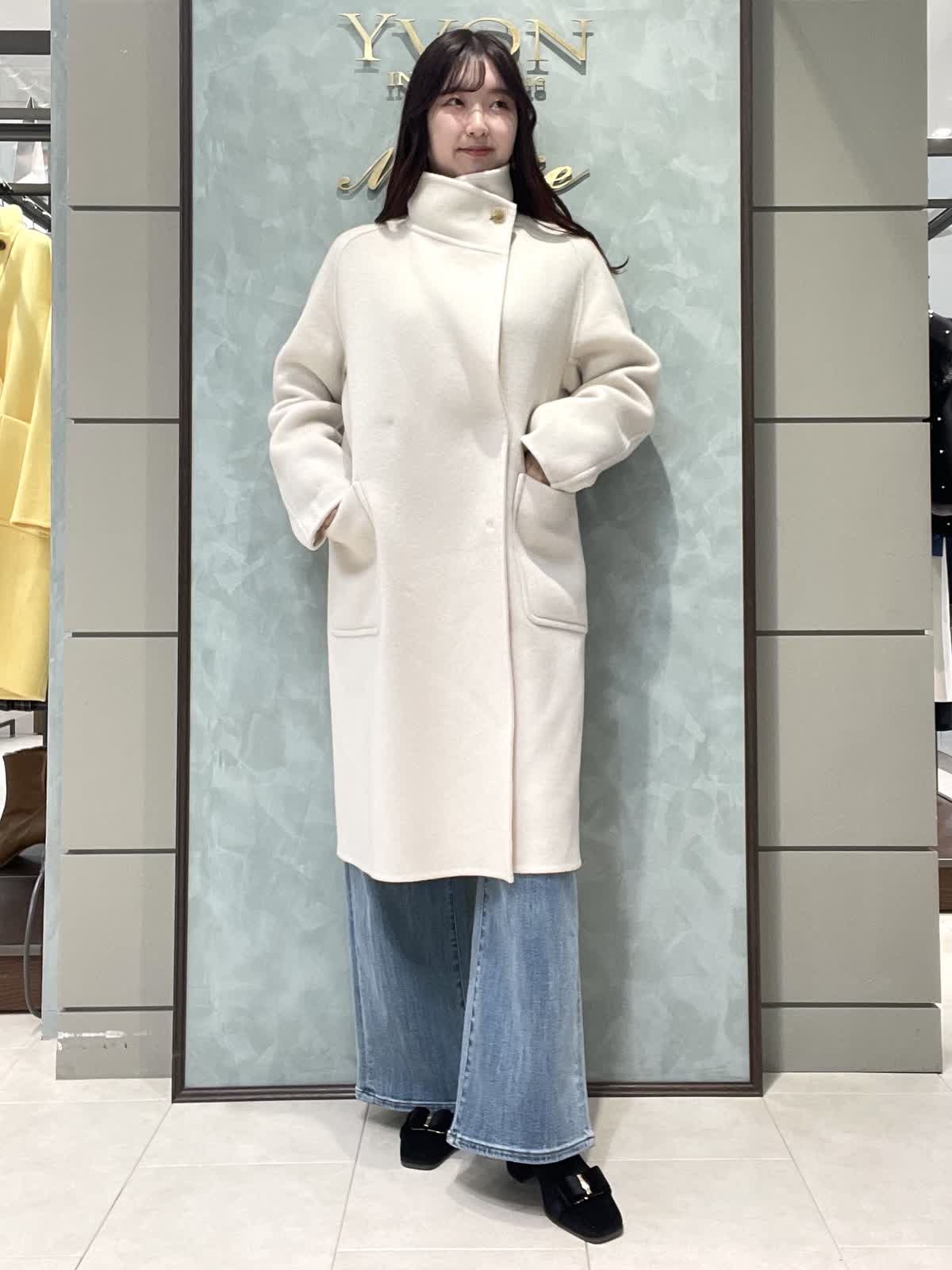 INEDのコートを使った札幌丸井今井SUPERIOR CLOSETのスタッフ