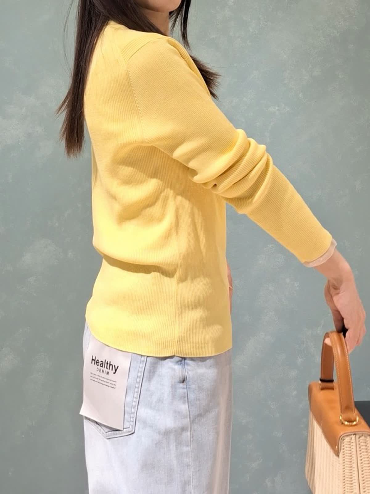 INEDのニットを使った福岡岩田屋SUPERIOR CLOSETのスタッフ