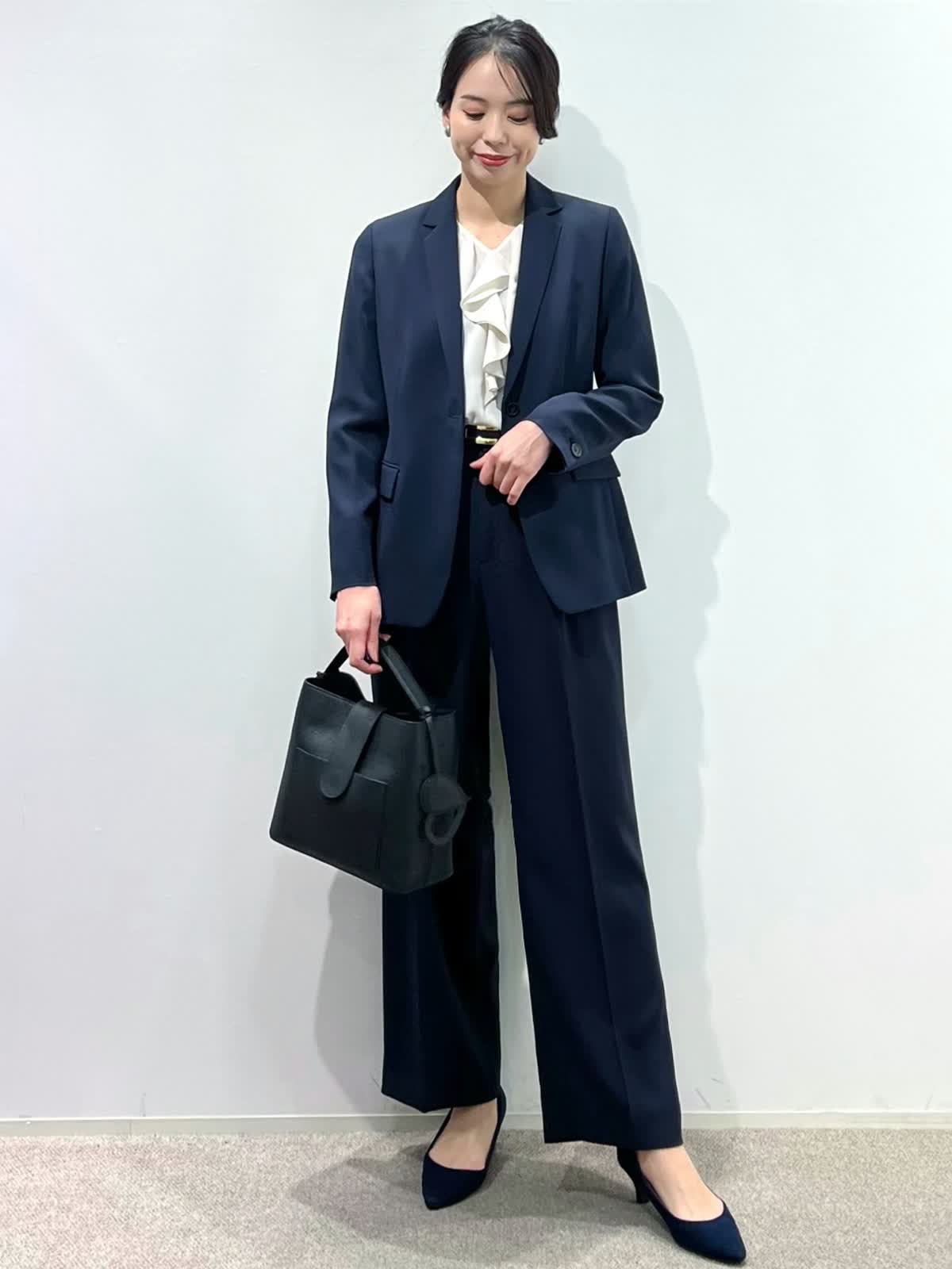 【美品】INED イネド　大きいサイズ17号　スーツ　ネイビー　紺 INEDのジャケットを使った広島三越SUPERIORCLOSETのスタッフ