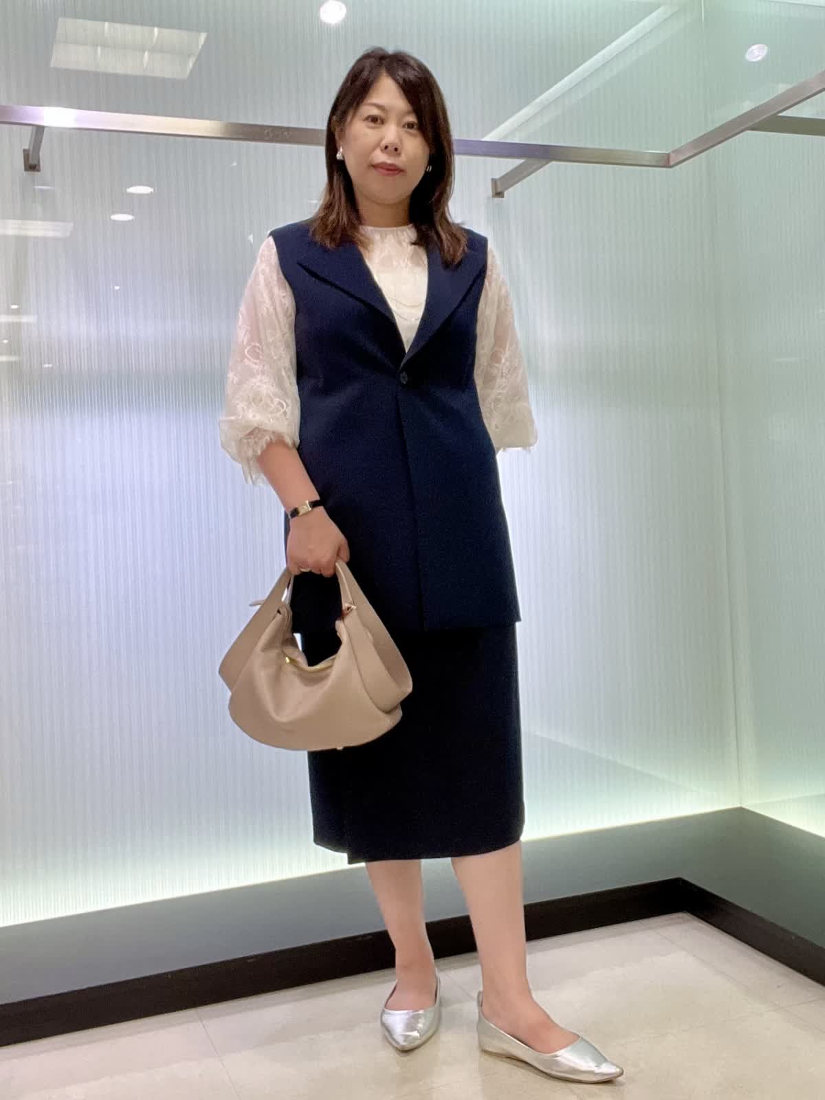 INEDのブラウスを使った函館丸井今井INEDのスタッフスタイリング INEDのブラウスを使った函館丸井今井INEDのスタッフスタイリング