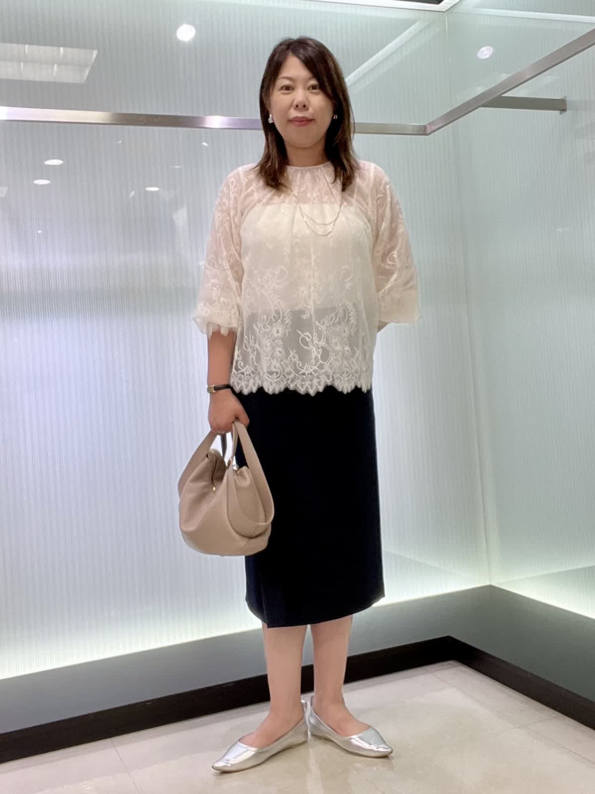 INEDのブラウスを使った函館丸井今井INEDのスタッフスタイリング INEDのブラウスを使った函館丸井今井INEDのスタッフスタイリング