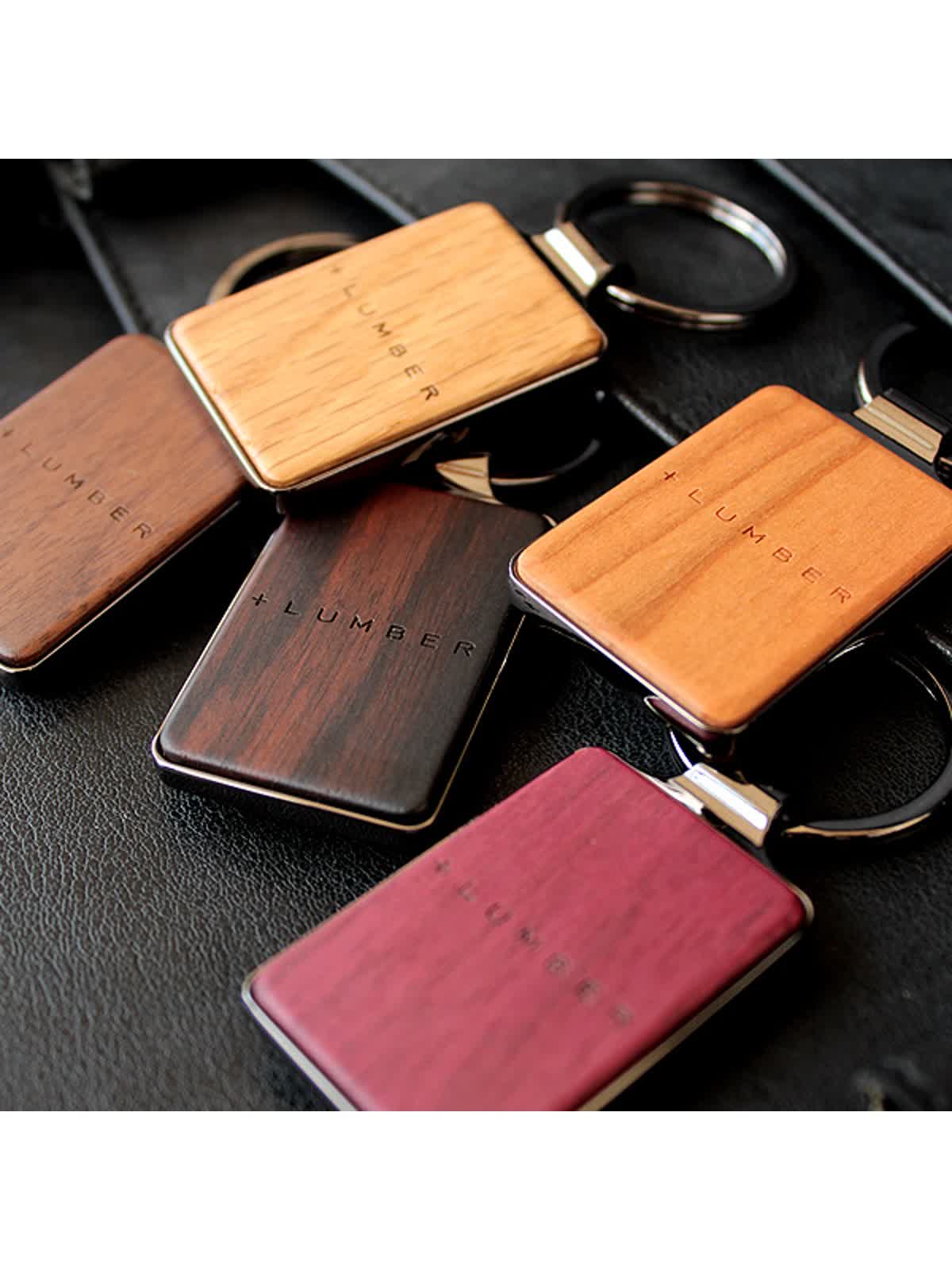 銘木の美しさをプラスした木製キーホルダー「KEYRING 001