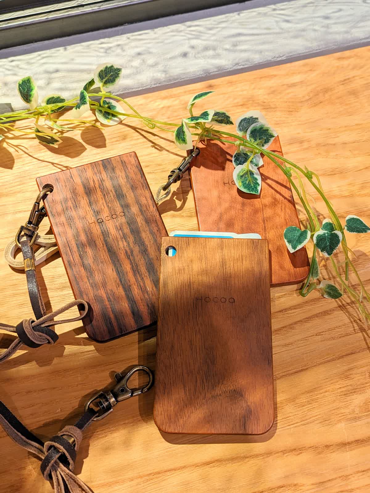 木でタッチするICパスケース・カードケース「IC-PassCase