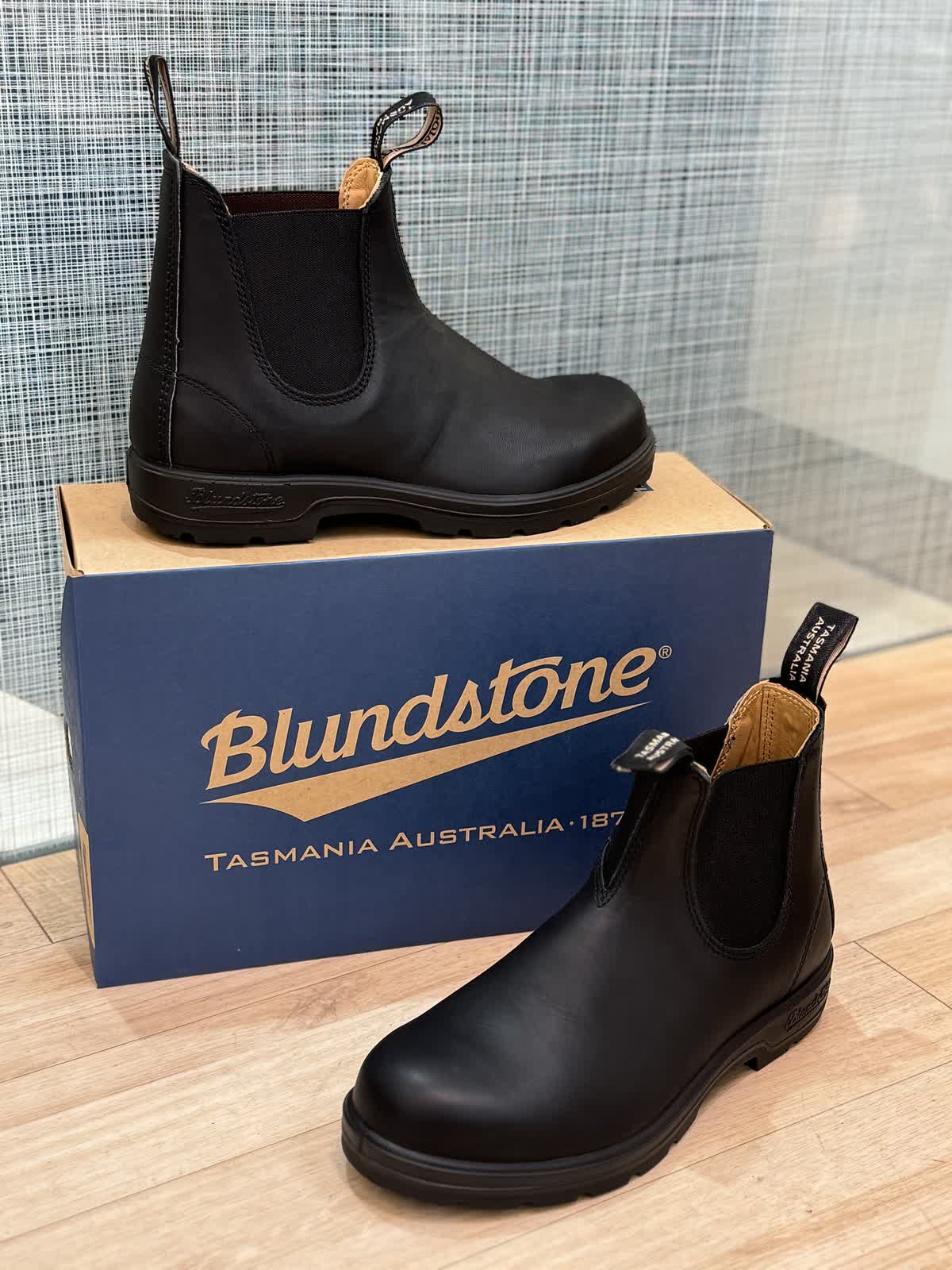 Blundstone】BS558 Black / CLASSICS model - LUCUA osaka（ルクア大阪）