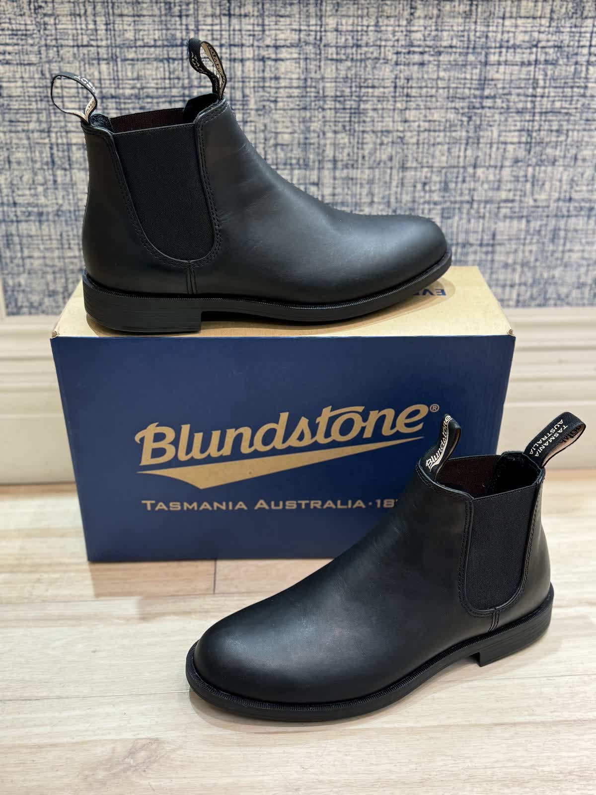 Blundstone DRESS POINTED TOE BS1901 Black LUCUA osaka